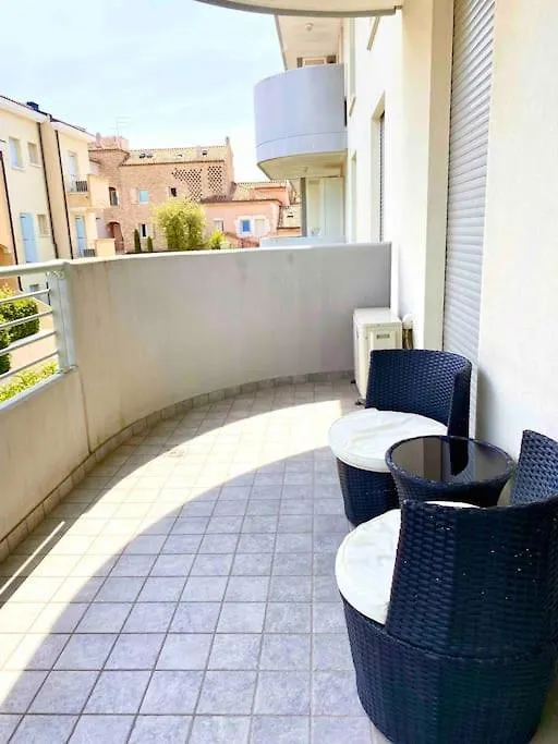 Luxury Apartment Centre. Pool. Beach And Shopping Lido di Jesolo