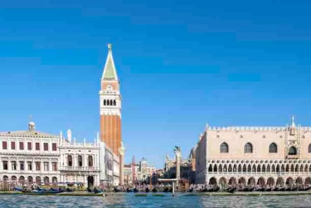 Luxury Apartment Centre. Pool. Beach And Shopping Lido di Jesolo Italy